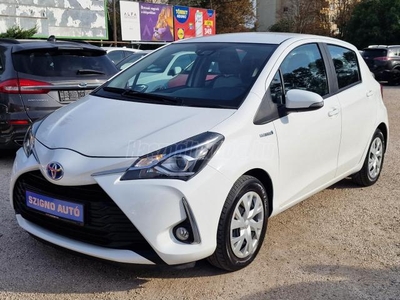 TOYOTA YARIS 1.5 VVT-i Hybrid Selection White e-CVT NAVI. TEMPOMAT. TOLATÓRADAR + KAMERA. ÚJSZERŰ. LEINFORMÁLHATÓ