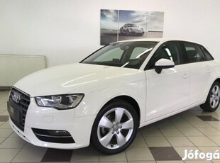 AUDI A3 Sportback 1.6 TDI Attraction Navi-Tempo...