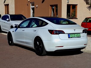 Eladó Tesla Model 3