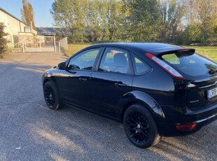 Ford Focus 1.6 Ghia