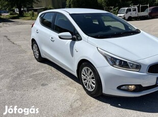 KIA CEE'D 1.4 CRDI EX Alkalmi Vétel