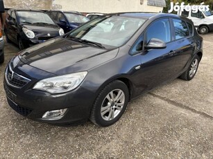 Opel Astra J 1.6 Enjoy Klima ! Tempomat !