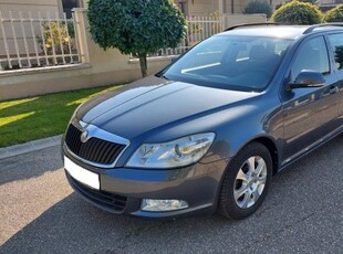 Skoda Octavia Combi 1.6 Business Automata Klima...