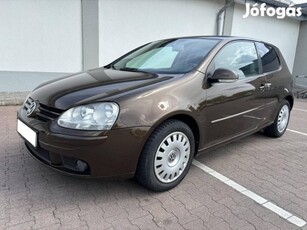 Volkswagen Golf V 1.9 PD TDI Trendline