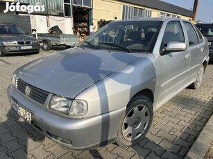 Volkswagen Polo Classic 1.6 75