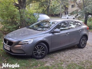 Volvo V40 2.0 D [D2] Momentum LED.Ülésfűtés.ÁLL...