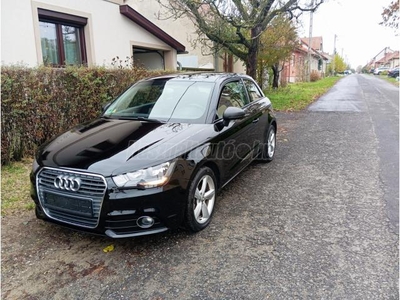 AUDI A1 Sportback 1.6 TDI DPF Ambition S-tronic