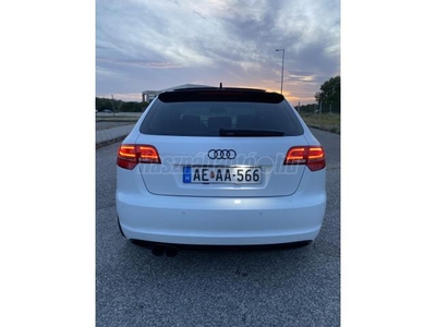 AUDI A3 2.0 TFSI Ambition S-tronic quattro