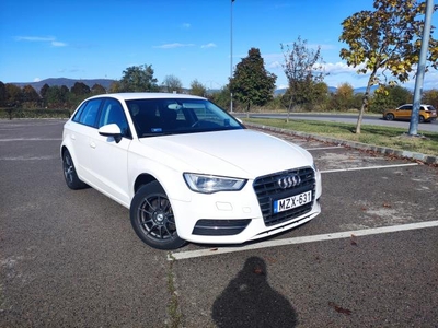 AUDI A3 Sportback 1.2 TFSI Attraction Magyarországi Leinformálható Gk!!!!!!!!!!!!!!!!!!!