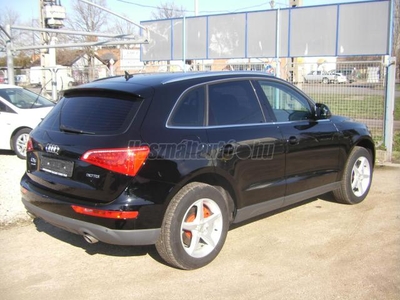 AUDI Q5 3.0 TDI DPF quattro S-tronic Xenon Navi bőr ül.fűt állófűt