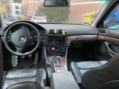 BMW 520i