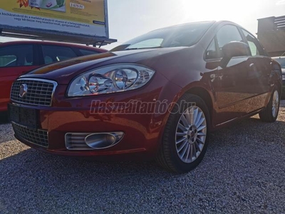 FIAT LINEA 1.4 T-Jet Dynamic 1 tulaj .szervizkönyv