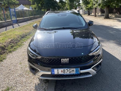 FIAT TIPO 1.6 Multijet City Cross DIGIT MŰSZERFAL