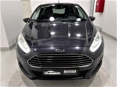 FORD FIESTA 1.0 GTDi EcoBoost Titanium Vezetett Szervizkönyv /Digitklíma/Chrom Pack/Ülésfűtés!