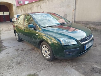 FORD FOCUS 1.6 Ghia TI-vct.GHIA.tempomat.váltózár.aluf..vonóhorog.M.or.-i.törésmentes