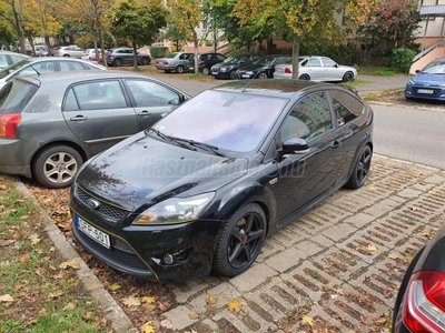 FORD FOCUS ST 2.5 T