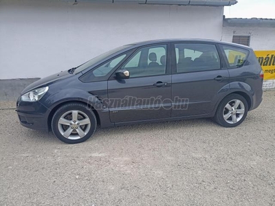 FORD S-MAX 2.5 T Titanium 206688 km! Végig vezetett szervizkönyv! 1 tulajdonos!