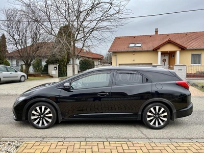 HONDA CIVIC Tourer 1.6 CTDi Sport SZÉP ÁLLAPOT-VEZ.SZERVIZKÖNYV-CAMERA-TEMPOMAT-ÜLÉSFŰTÉS!