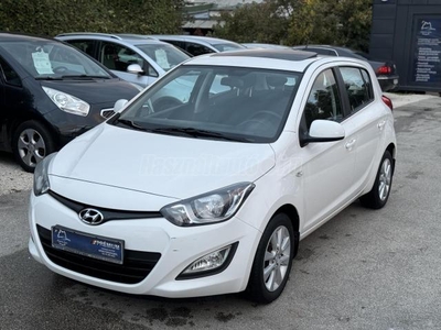 HYUNDAI I20 1.25 Go! Brasil Plus /// ÜVEGTETŐ ELEKTROMOS DIGIT KLIMA USB AUX ALU FELNI EGY TULAJDONOS NÉMET AUT