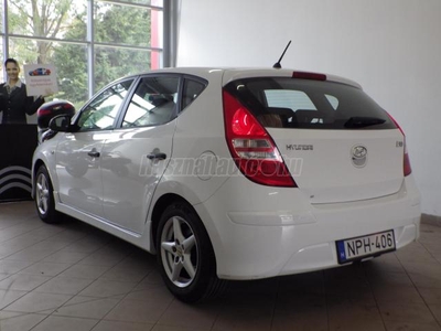 HYUNDAI I30 1.4 DOHC Classic