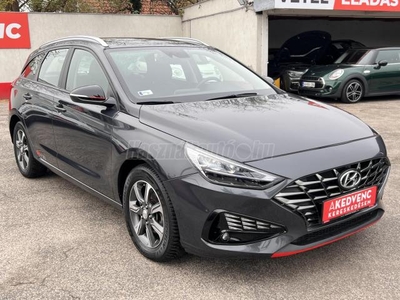 HYUNDAI I30 1.5 DPi Life LED Tempomat Sávtartó Bluetooth 35e km 2gyári kulcs