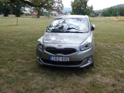 KIA CARENS 1.6 GDI EX