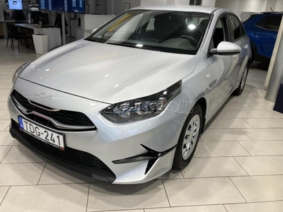 KIA CEE'D Ceed 1.0 T-GDI Silver MY22-es modell. Magyar. Szervizkönyv. Kamera. Áfás