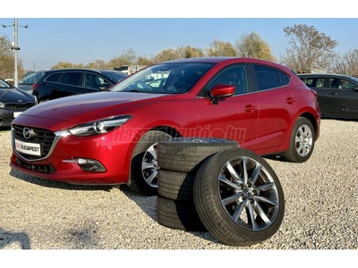 MAZDA 3 Sport 2.0 Revolution HUD-Navi-Kamera-LED-Friss szerviz-Ülésfűtés-Radar-Koccgátló-Tempomat-Téli kereke