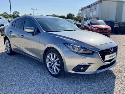 MAZDA 3 Sport 2.0 Revolution Navi-Xenon-Radar-Ülésfűtés-Dupla digitklíma-Tempomat-Koccgátló