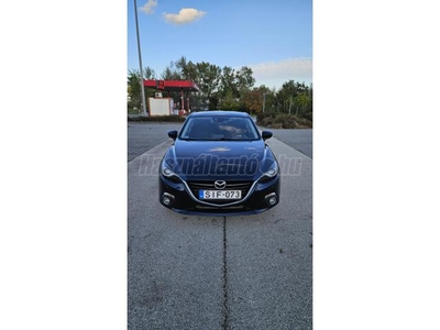 MAZDA 3 Sport 2.2 D Revolution