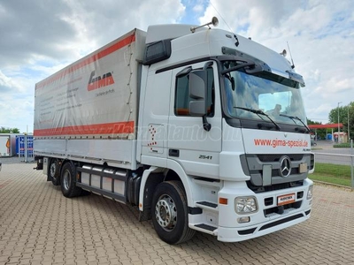 MERCEDES-BENZ ACTROS 2541 PONYVÁS-EMELŐHÁTFALAS 7.10 m