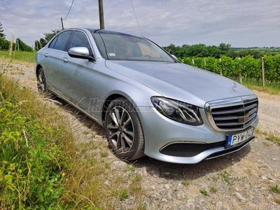 MERCEDES-BENZ E 220 d 4Matic 9G-TRONIC Magyaro. FULL EXTRA ! 43E Km. ! ÚJSZERŰ. SÉRŰLÉSMENTES.SZERVÍZKÖNYVES !