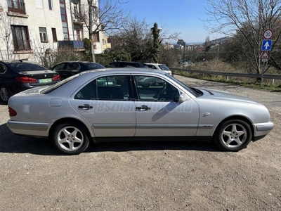 MERCEDES-BENZ E 230 Elegance