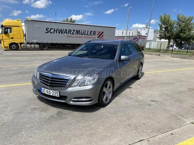 MERCEDES-BENZ E 350 CDI T 4MATIC BlueEFFICIENCY Avantgarde (Automata)