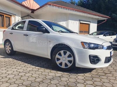 MITSUBISHI LANCER Sportback 1.6 Intense KLIMÁS!!! SZERVIZKÖNYVES!!! 8xKERÉK!!! 1.TULAJ!!! GYÁRI FÉNYEZÉS!!! MINT AZ ÚJ!!