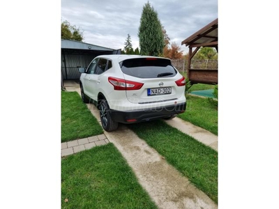 NISSAN QASHQAI 1.2 DIG-T Tekna Xtronic