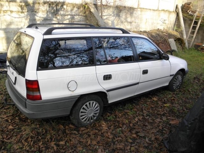 OPEL ASTRA F Caravan 1.4 GL