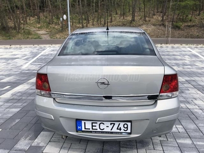 OPEL ASTRA H 1.6 Enjoy