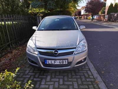 OPEL ASTRA H 1.6 Enjoy