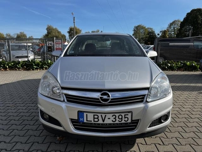 OPEL ASTRA H Sedan 1.7 CDTI Cosmo