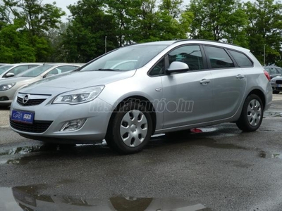 OPEL ASTRA J 1.4 T Enjoy