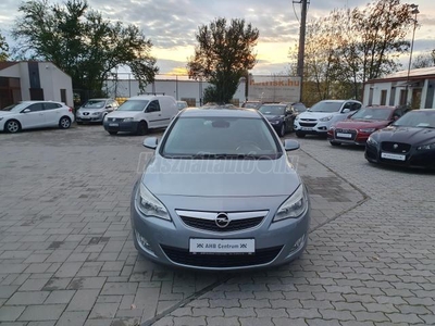 OPEL ASTRA J 1.6 Essentia +118E KM+2 ÉV GARANCIÁVAL+1.TULAJ+SZ.KÖNYV+KLÍMA+TEMPOMAT+ALUFELNI+ROZSDAMENTES+