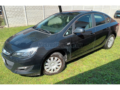 OPEL ASTRA J Sedan 1.4 T Enjoy 1.Tulaj. Mo-i