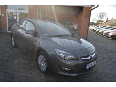 OPEL ASTRA J Sedan 1.4 T Start-Stop Enjoy EURO6 MAGYARORSZÁGI ELSŐ FORGALOMBA HELYEZÉSŰ !