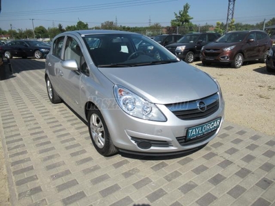 OPEL CORSA D 1.2 Cosmo / 79 EZER KM / SZERVIZKÖNYV / ALU /