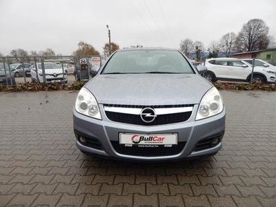 OPEL VECTRA 1.6 Essentia Végig vezetett szervizkönyv !!161ekm