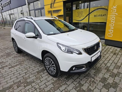 PEUGEOT 2008 1.2 PureTech Active Mo.i. . első tulajtól. magánszemélytől. Peugeot Szerviz által átvizsgált autó