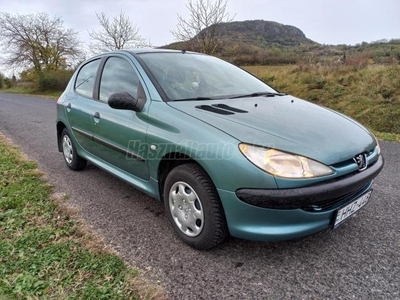 PEUGEOT 206 1.1 Presence