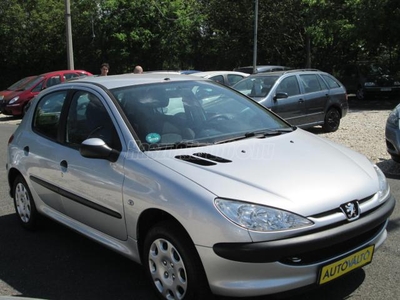 PEUGEOT 206 1.4 Trendy Plus 110 E KM!