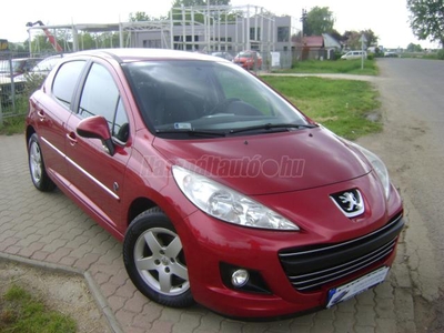 PEUGEOT 207 1.4 HDi Envy ÚJSZERŰ! MAGYAR! ELEGÁNS MEGJELENÉS!